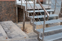 Лестницы на заказ на металлическом каркасе в Воронеже